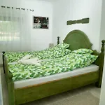 Cseresznyes Apartament Berekfürdő