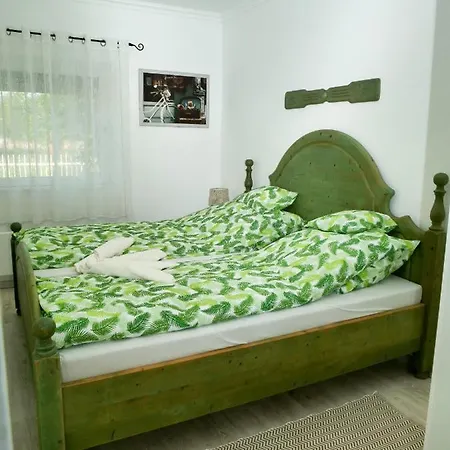 Cseresznyes Appartement Berekfürdő
