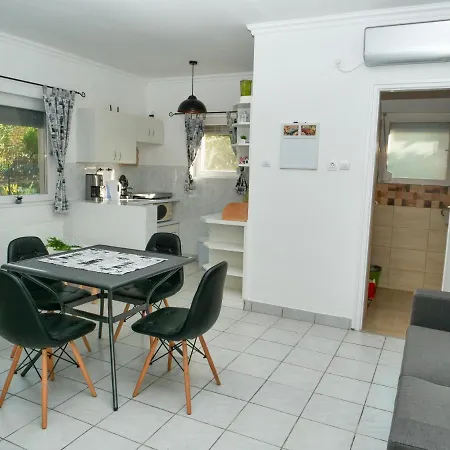 Apartament Cseresznyes
